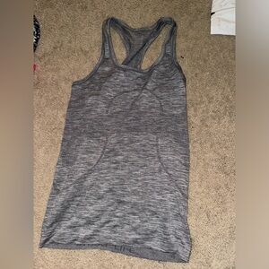 Lululemon swiftly tech tank. Size 4